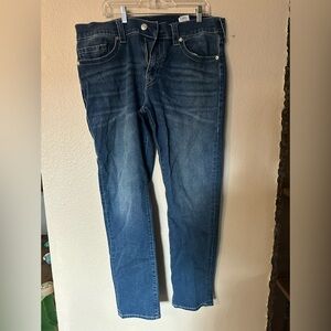 Men’s true religion relaxed skinny jeans 36x32